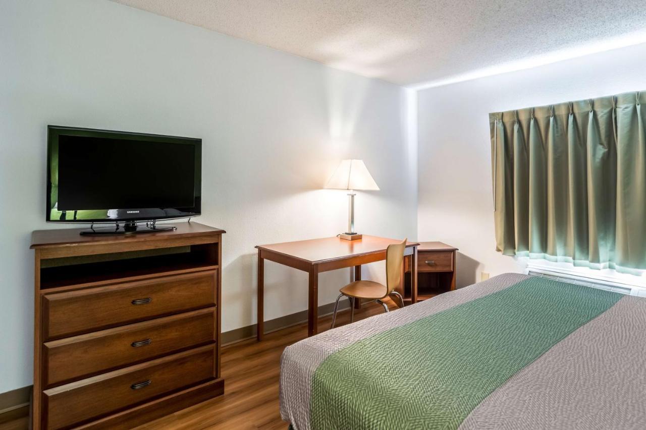 Motel 6-Petersburg, Va - Fort Lee Екстер'єр фото